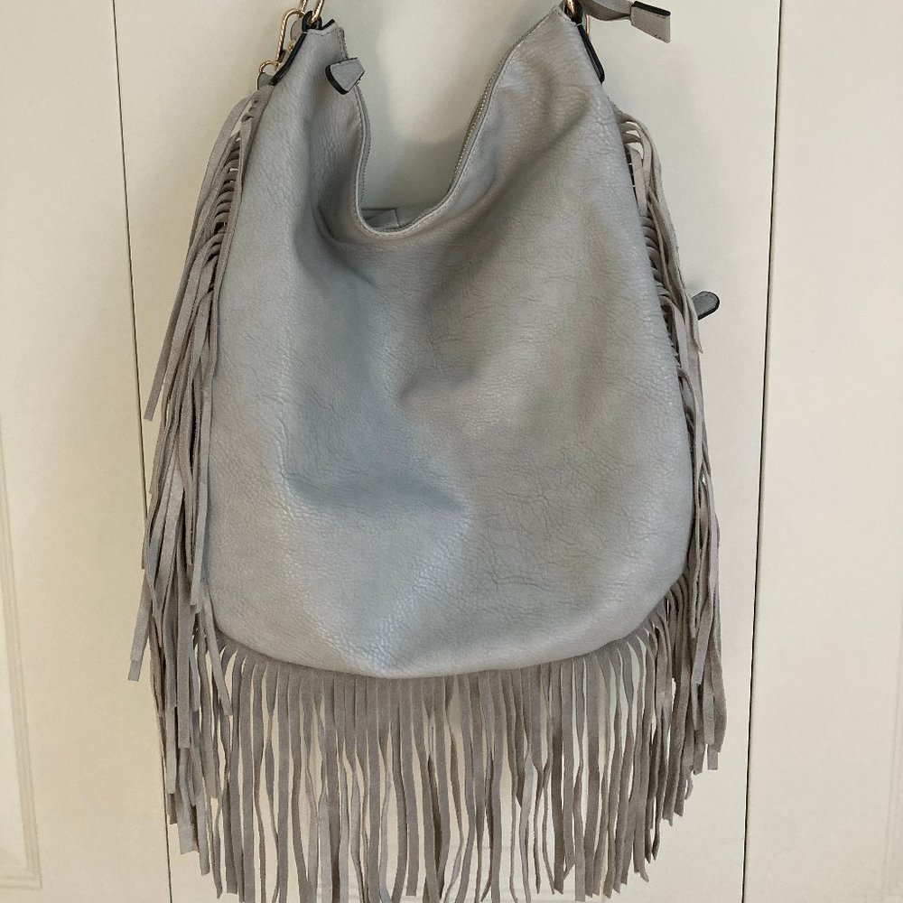 MODA LUXE GRAY LEATHER Large FRINGE CROSSBODY Shoulder Bag Purse - Like New!